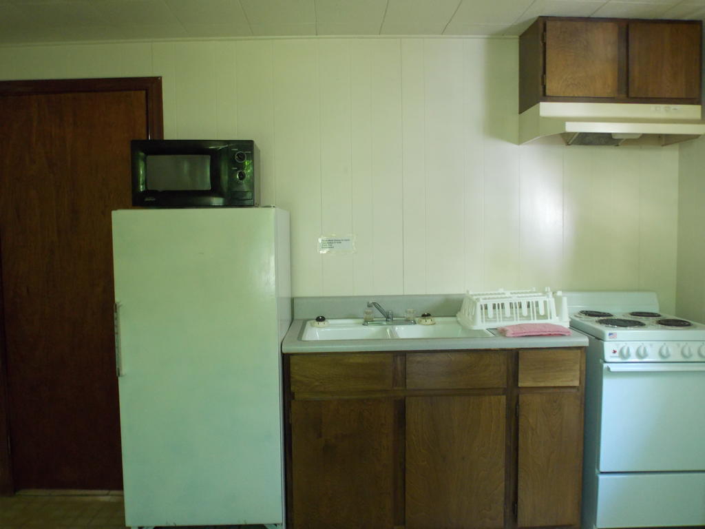 Clarketon Motel - Maggie Valley Room photo